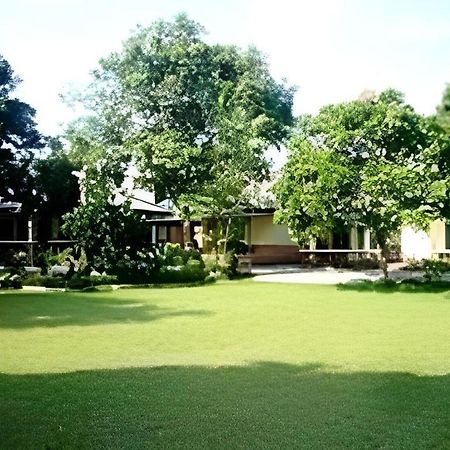 Hotel Indra Djaya Cisarua Exterior photo